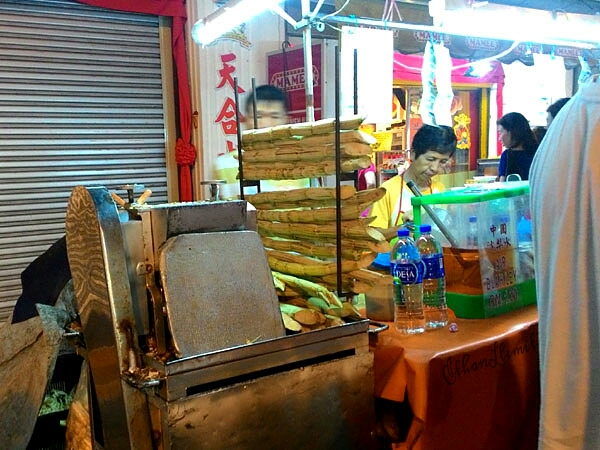 Sugarcane juicer on Jonker Walk