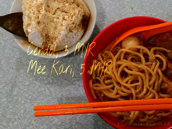 Mee Kari dish and Cendol dessert