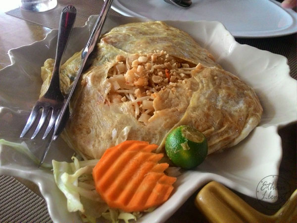 Royal Krua Thai's phad thai dish with egg